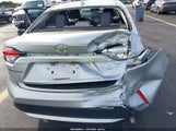 Toyota Corolla Le JTDEPRAE9LJ058915 снимка