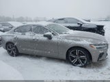 Volvo S60 Recharge Plug-In Hybrid T8 R-Design 7JRBR0FM6MG096899 снимка