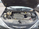 Chrysler Pacifica Touring L Plus 2C4RC1EG0LR203488 снимка