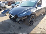 Tesla Model Y Performance Dual Motor All-Wheel Drive 7SAYGDEF2PF634220 fotografie