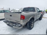 Chevrolet S-10 Ls 1GCDT19W71K173302 снимка