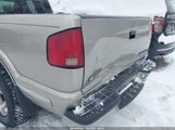 Chevrolet S-10 Ls 1GCDT19W71K173302 снимка