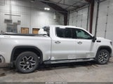 GMC Sierra  4Wd Short Box Slt 1GTUUDED1PZ127077 photo