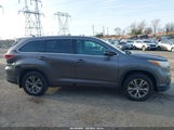 Toyota Highlander Le Plus V6 5TDBKRFHXES056097 fotografie