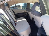 Toyota Corolla Le JTDEPRAE1LJ055359 снимка