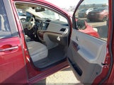 Toyota Sienna Xle V6 8 Passenger 5TDYK3DC9ES479218 снимка