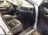 Toyota Highlander Xle 5TDKZRFH3JS548699 снимка