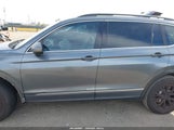 Volkswagen Tiguan 2.0T Se/2.0T Sel 3VV3B7AX1JM221568 fotografie