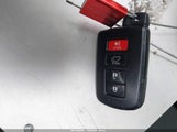 Toyota Rav4 Hybrid Xle JTMRJREV6GD026358 photo