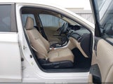 Honda Accord Lx 1HGCR2F36EA095313 снимка