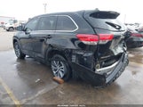 Toyota Highlander Xle 5TDJZRFH4JS495748 снимка