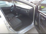 Toyota Corolla Le 5YFBURHEXHP605873 fotografie