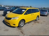 Toyota Sienna Base V6 7 Passenger 5TDZK3DC2CS267391 снимка
