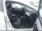 Toyota Corolla Le 5YFBURHE3JP840525 снимка