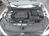 Volkswagen Passat 1.8T S 1VWAT7A36HC076214 снимка