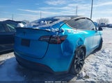 Tesla Model Y Performance Dual Motor All-Wheel Drive 7SAYGDEF9NF383287 fotografie