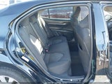 Toyota Camry Le 4T1B11HK8JU624670 photo