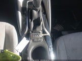 Toyota Corolla Le JTDEPRAE6LJ088972 снимка