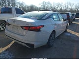 Nissan Altima Sv Fwd 1N4BL4DV8RN413691 photo