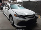 Toyota Camry Le 4T1C11AK7NU709617 photo