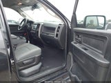 Ram  Express 4X4 6'4 Box 1C6RR7FT0HS523162 fotografie