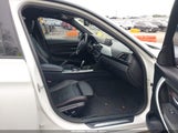 BMW 335I xDrive WBA3B9C55DF586424 fotografie