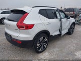 Volvo Xc40 B5 Plus Dark Theme YV4L12UC2S2453387 снимка