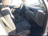 Jeep Commander Sport 1J8HH48K79C555332 снимка