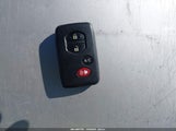 Toyota Prius V Two JTDZN3EU0E3353608 снимка