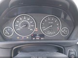 BMW 320I xDrive WBA3C3C53DF982085 fotografie