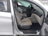 Hyundai Tucson Sport KM8J3CA29HU520176 снимка