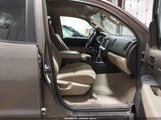 Toyota Tundra Grade 5.7L V8 5TFUW5F17AX140651 fotografie