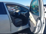 Toyota Prius Four JTDKARFU7H3035827 снимка