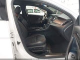 Ford Taurus Sho 1FAHP2KT3GG138852 снимка