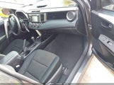 Toyota Rav4 Le JTMZFREV6FJ025387 снимка