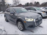 Audi Q5 2.0T Premium/2.0T Tech Premium WA1CNAFY7J2131184 fotografie