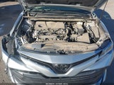 Toyota Camry Le 4T1B11HK9JU636049 снимка