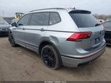 Volkswagen Tiguan 2.0T Se R-Line Black 3VV8B7AX6NM165722 photo