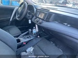 Toyota Rav4 Le JTMBFREV1GD193570 снимка
