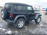 Jeep Wrangler Sport S 4X4 1C4GJXAG4JW235788 fotografie