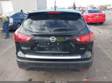 Nissan Rogue Sport S JN1BJ1CR5KW313537 photo