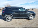 Jeep Compass Latitude 4X4 3C4NJDBN1RT154378 снимка