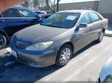 Toyota Camry Le 4T1BE32K25U992177 снимка