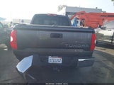 Toyota Tundra Sr5 5.7L V8 5TFEY5F18HX218878 fotografie