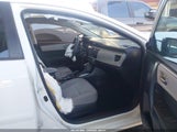 Toyota Corolla Le Plus 2T1BURHE6GC736877 снимка