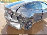 Tesla Model Y Performance Dual Motor All-Wheel Drive 5YJYGDEF7MF079421 fotografie