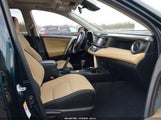 Toyota Rav4 Xle JTMWFREV4JJ725193 photo