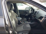 Jeep Cherokee Latitude Tech Connect Fwd 1C4PJLCB4JD587808 fotografie