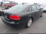 Volkswagen Passat 1.8T Wolfsburg Edition 1VWAT7A34EC075719 photo