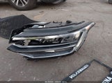Volkswagen Tiguan 2.0T S 3VVRB7AX5RM106302 fotografie